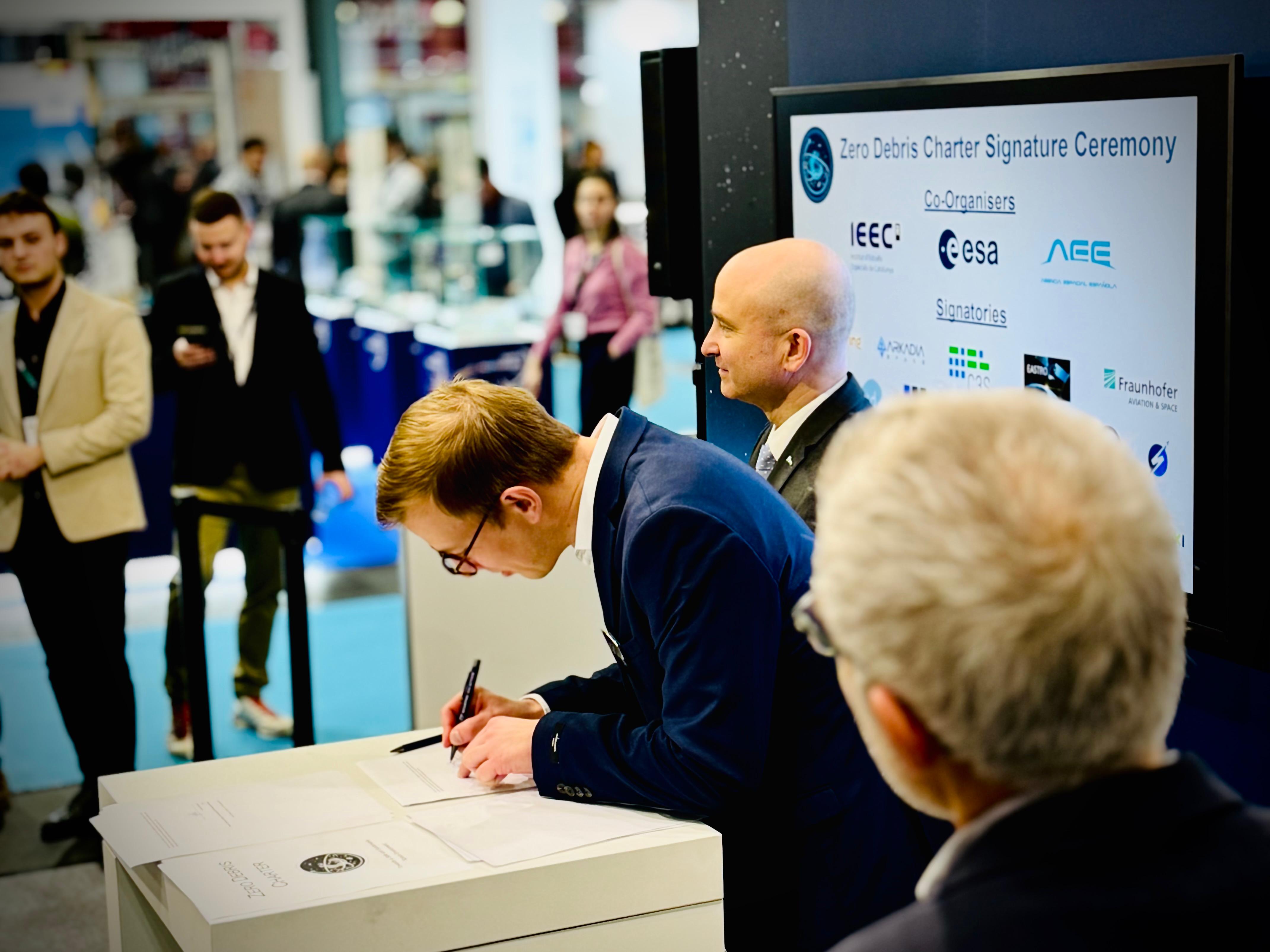 Zero Debris Charter – Quantum Galactics